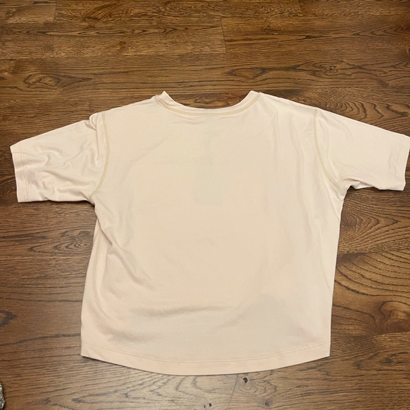 Kadyluxe cropped tee - Picture 2 of 3